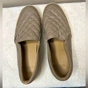 Quilted Slip-On Women's Shoes - 6.5